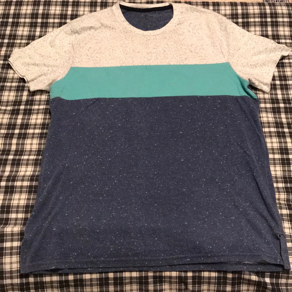 Hollister t-shirt